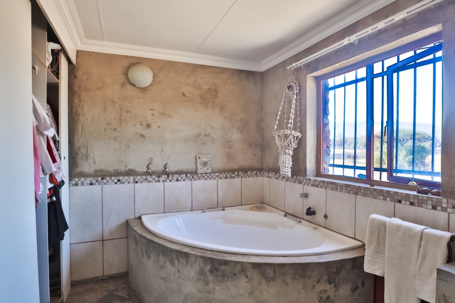 8 Bedroom Property for Sale in Rietfontein AH North West